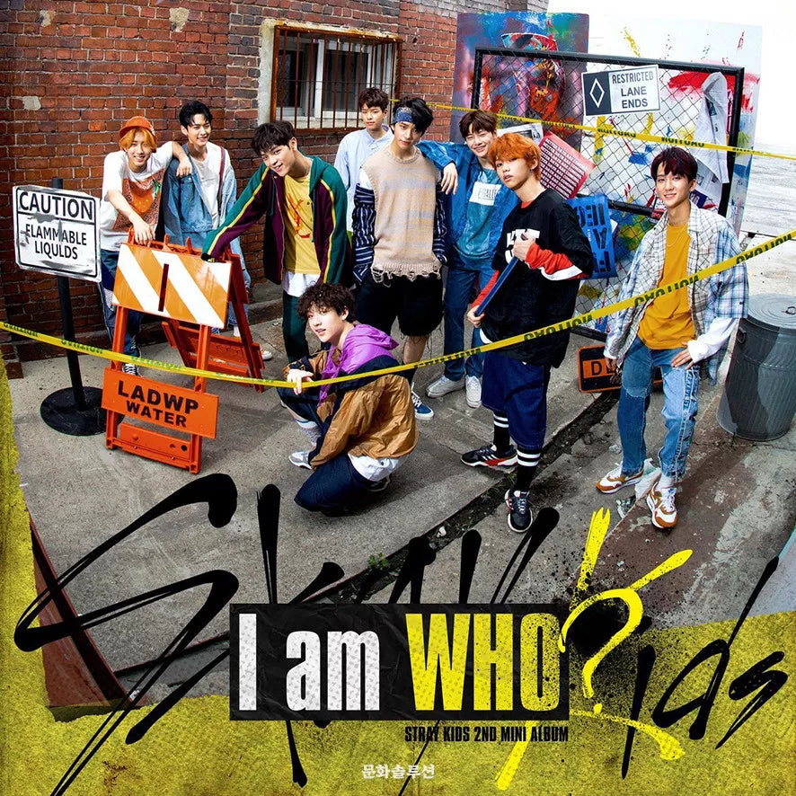 STRAY KIDS - I AM WHO
