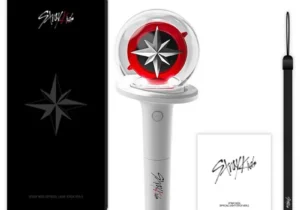 STRAY KIDS – OFFICIAL LIGHT STICK VER. 2